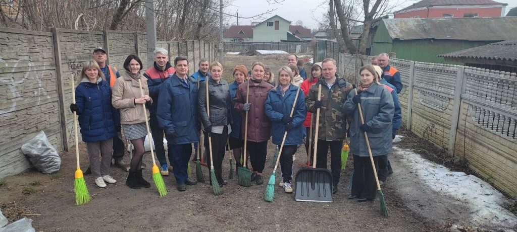 Коллектив уборочного месячника