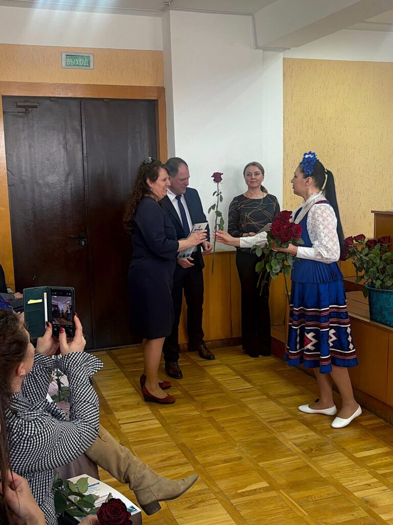 Торжественная часть собрания трудового коллектива